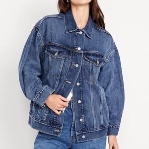 Oversized Jean trucker jacket